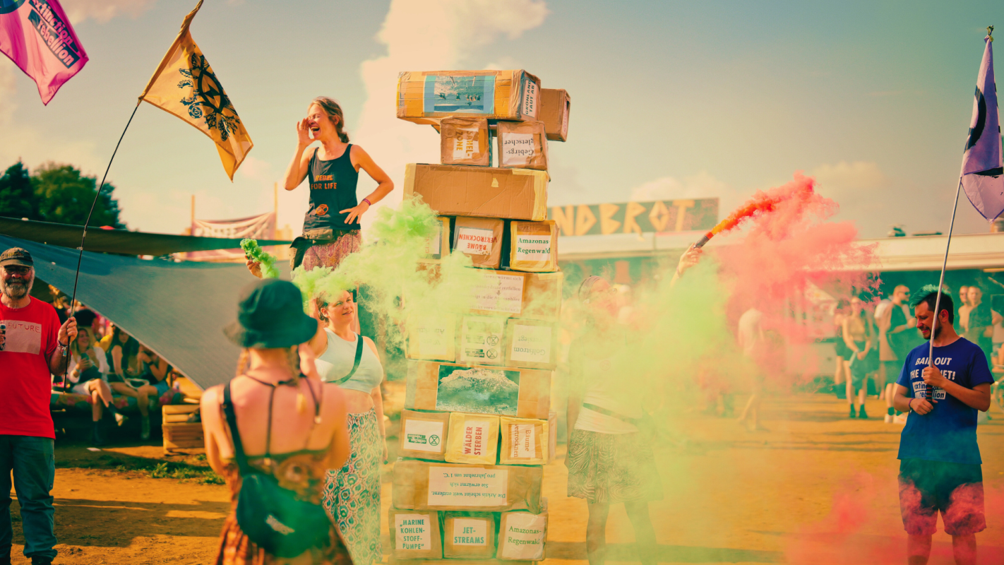 Action auf dem Feld, Klangtherapie Festival