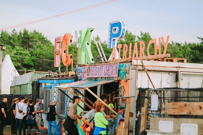 Fuck Patriarchy Spruch Klangtherapie Festival 2025