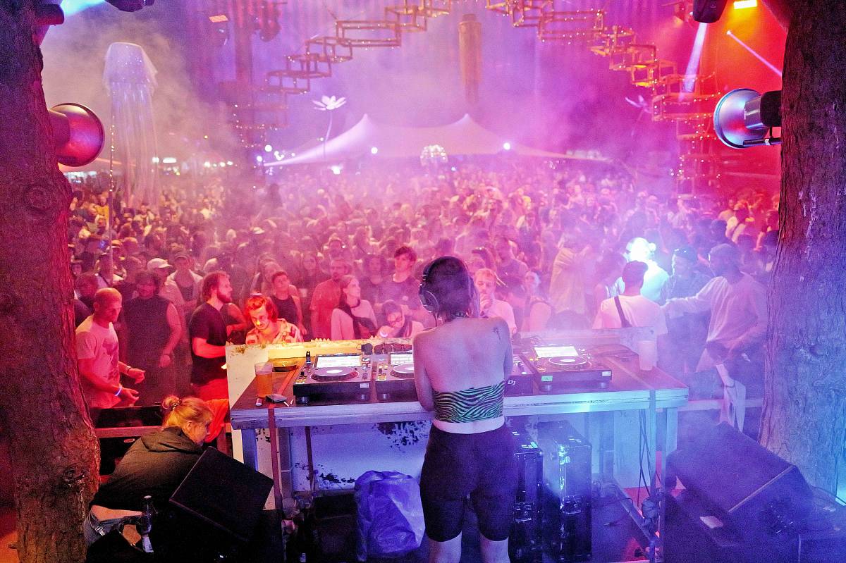 DJ at the Klangtherapie Festival Sandbar