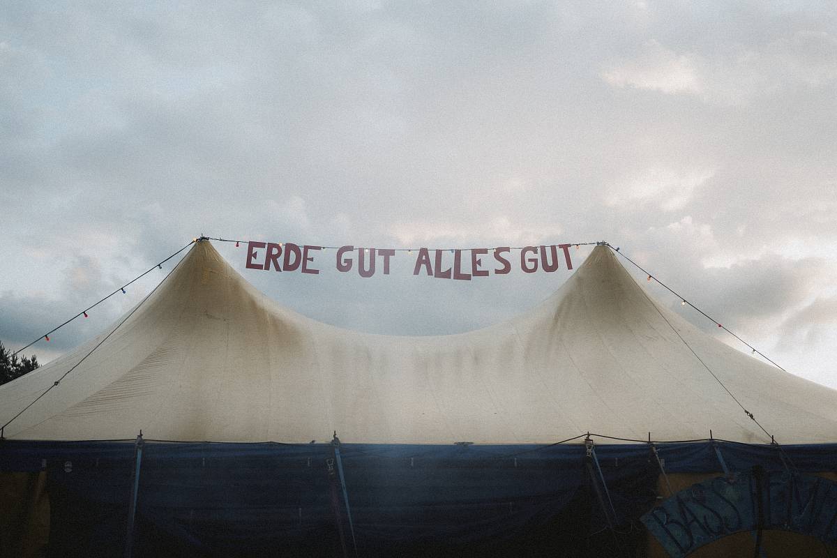 Spruch über Basstempel 